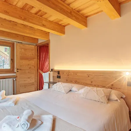 Eden Blanc Apartment
